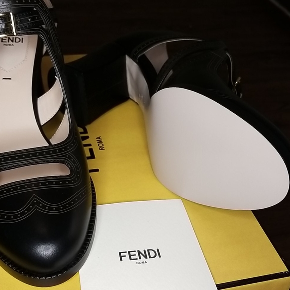 FENDI SHOES NEVER WORN. - Picture 4 of 4